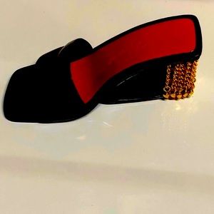 Just The Right Size Shoe. Miniature shoe collection. Black, red with gold chains